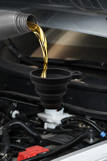 No-Spill Engine Funnel