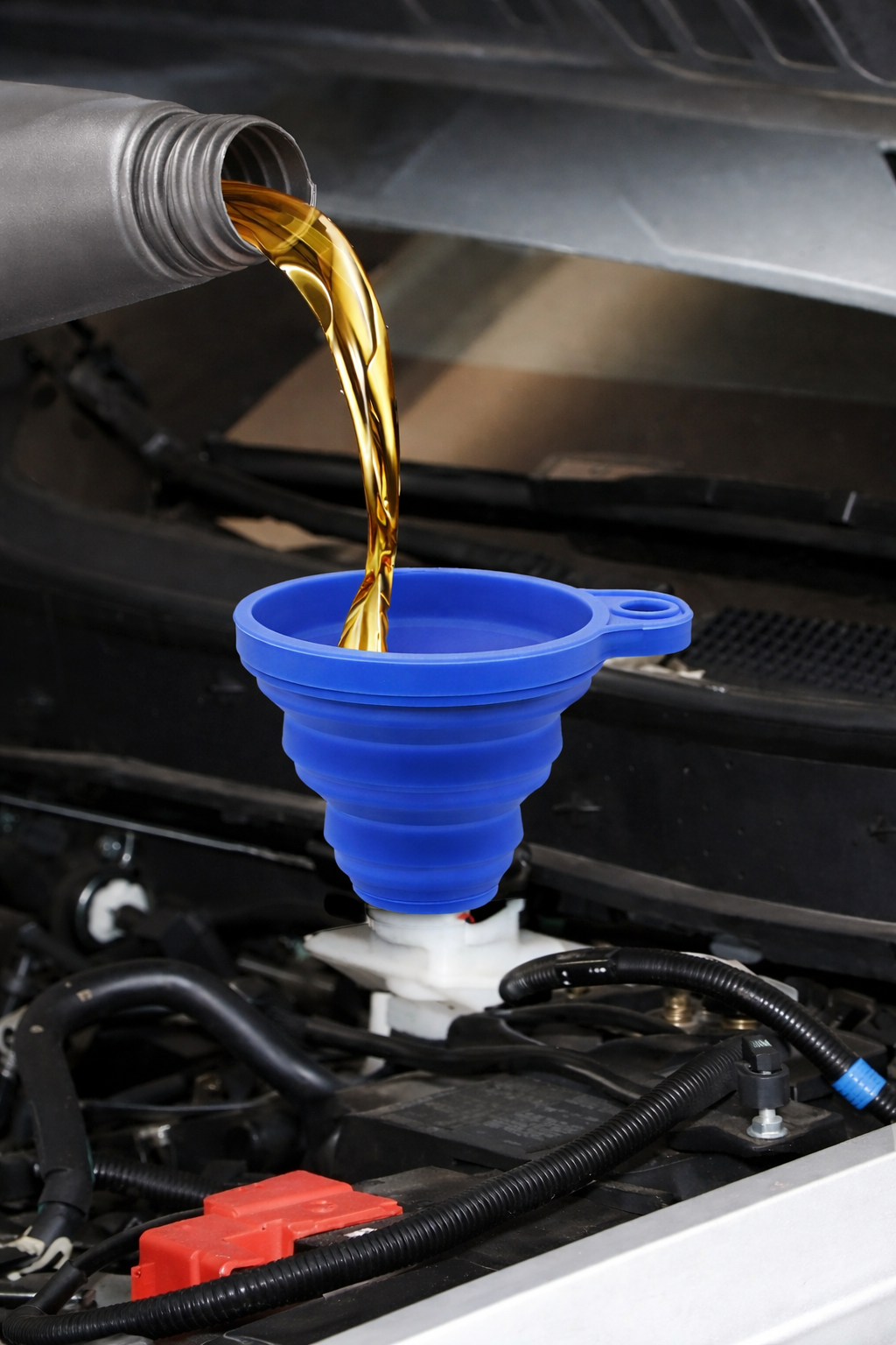 No-Spill Engine Funnel